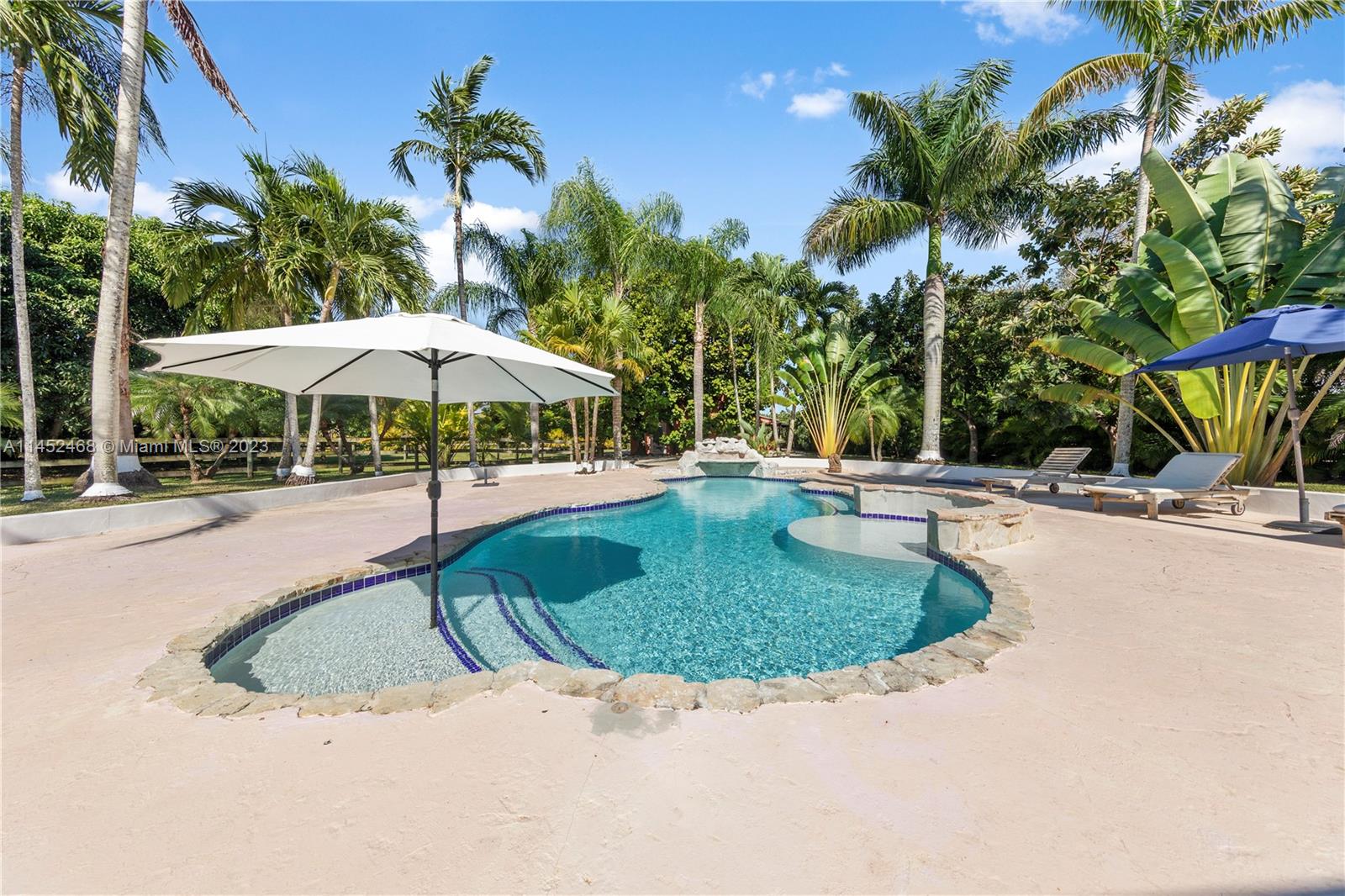 18995 Southwest 288th Street Homestead, FL 33030 - Photo 5 of 54