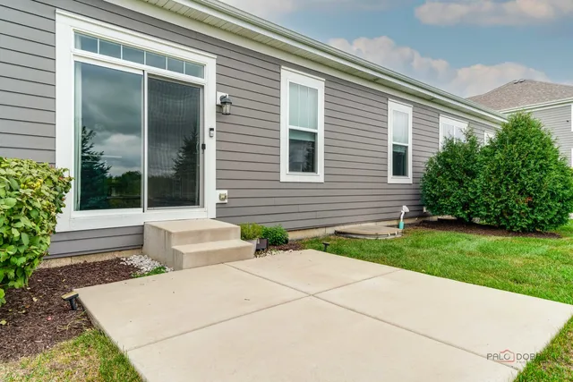 $679,000 | 23113 North Pinehurst Drive, Kildeer, IL 60047