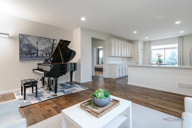 $679,000 | 23113 North Pinehurst Drive, Kildeer, IL 60047