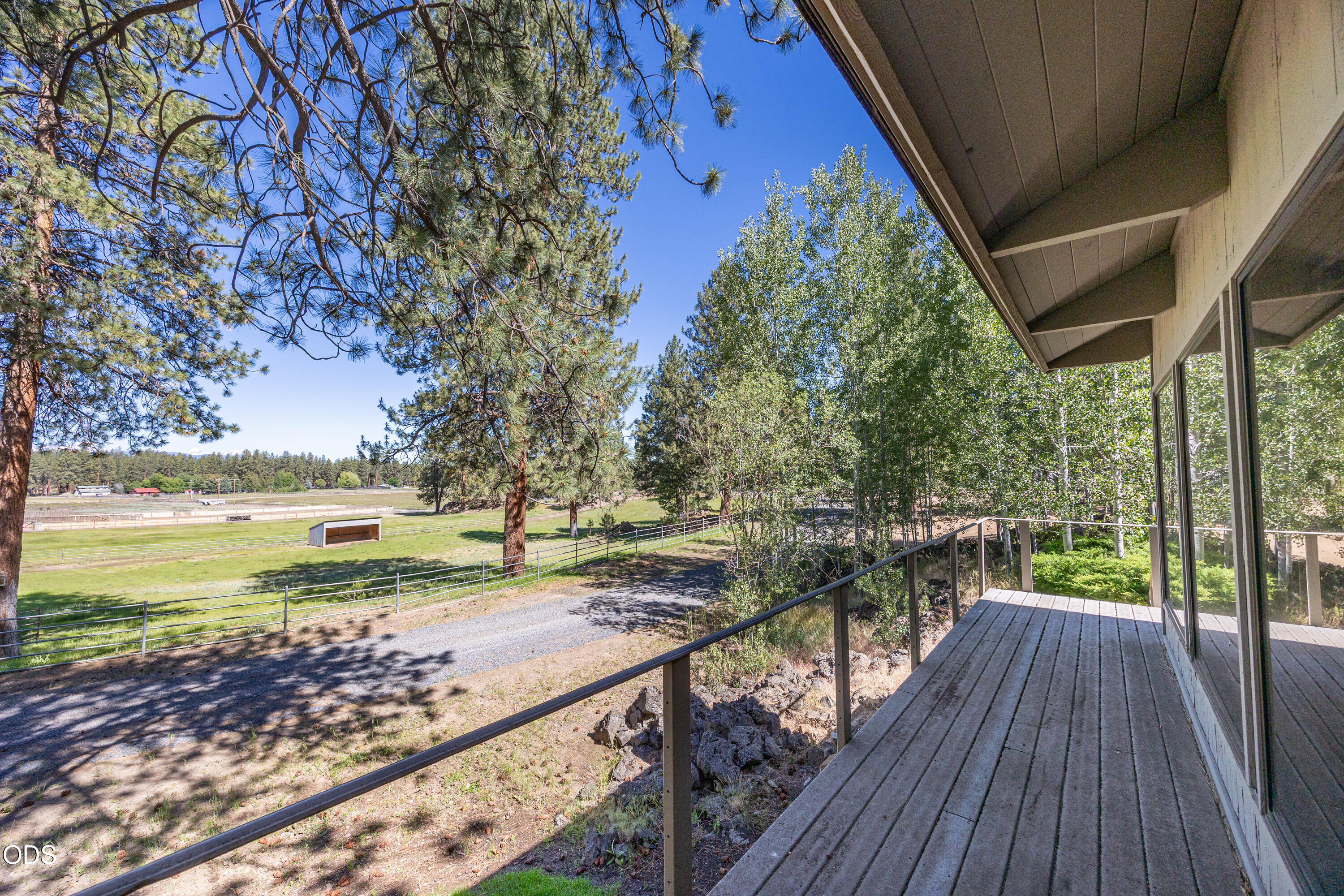 60266 Tekampe Road Bend, OR 97702 - Photo 23 of 56