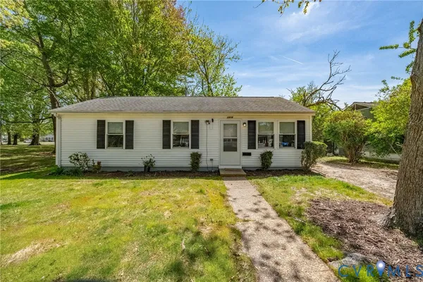 $237,000 | 1914 Moger Drive, Hampton, VA 23663