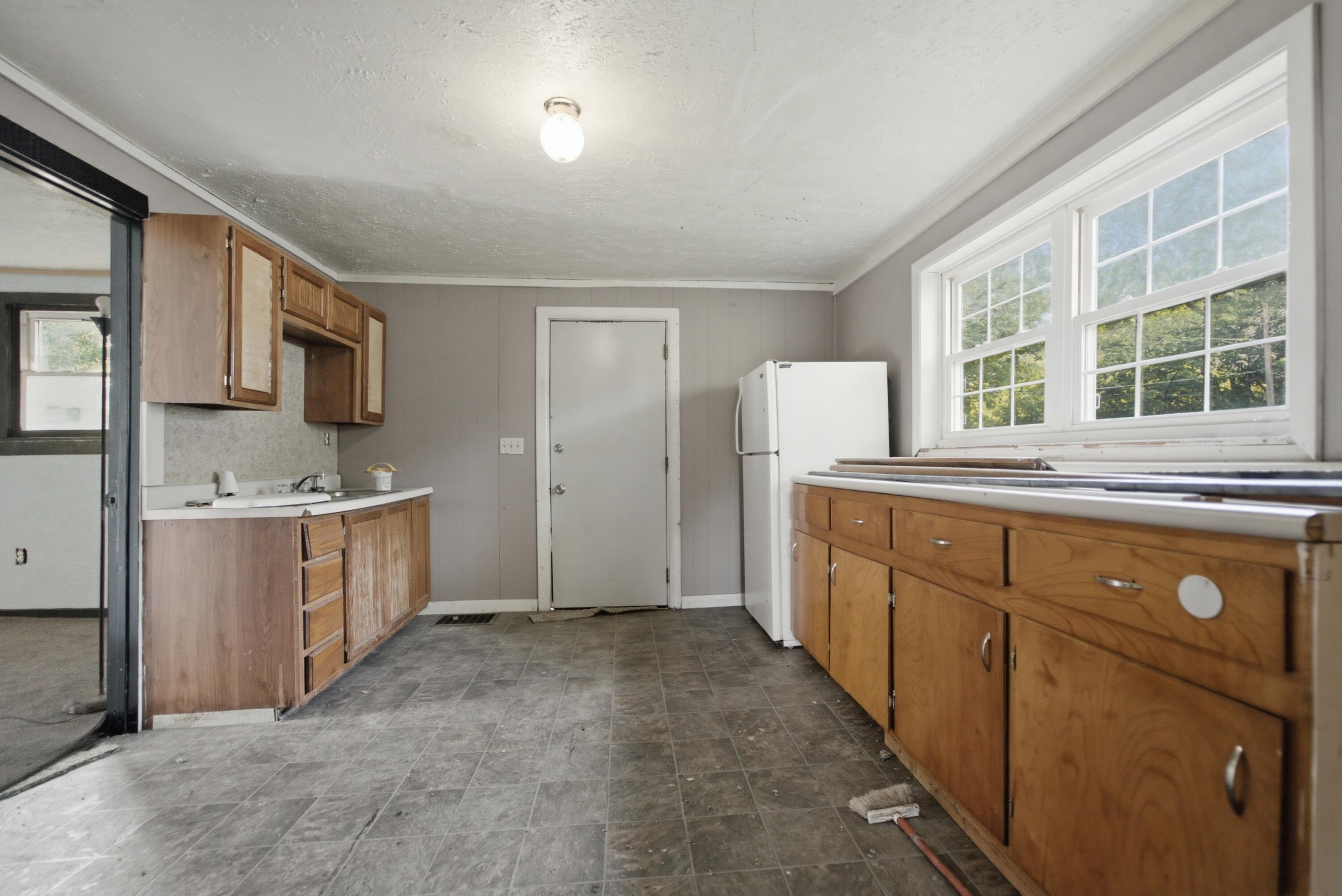 502 Ridgeland Avenue Michigan City, IN 46360 - Photo 6 of 14 3000x2003
