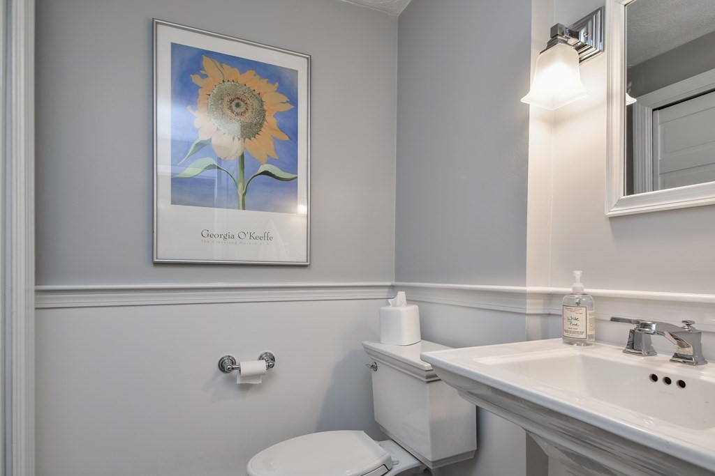20 Nicholas Road Hopkinton, MA 01748 - Photo 19 of 39 Gallery Image 19