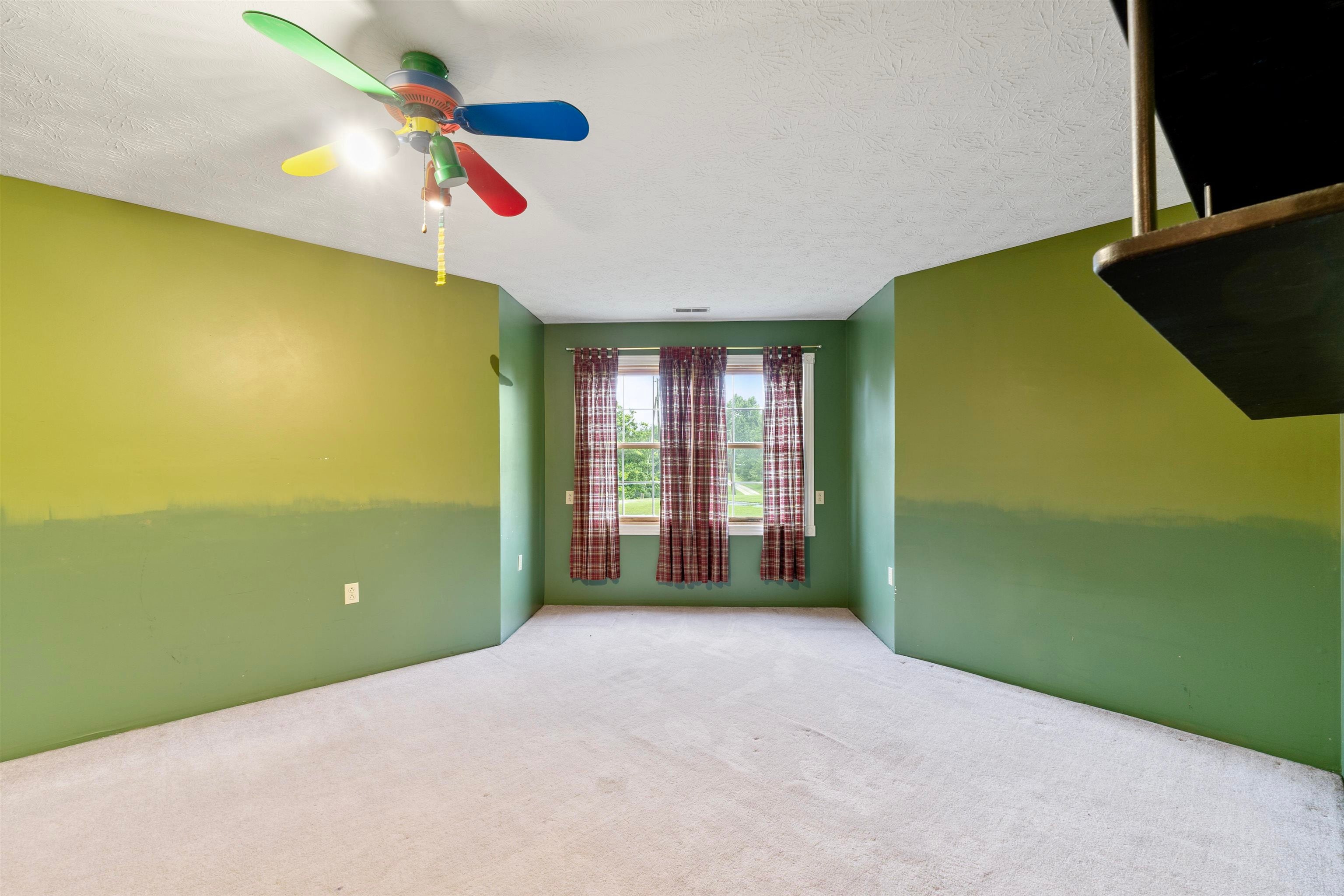 4961 Green Valley Road Huntington, WV 25701 - Photo 15 of 32 Gallery Image 15