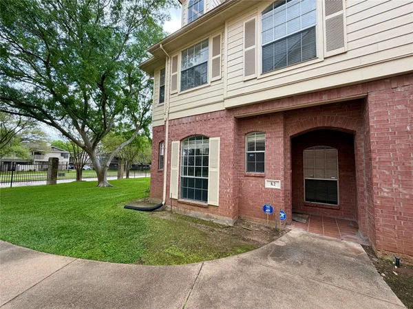 $245,000 | 2710 Grants Lake Boulevard, Unit K2, Sugar Land, TX 77479