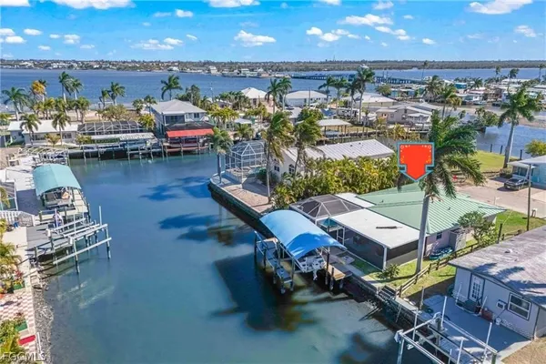 $459,000 | 2556 Cay Cove, Matlacha, FL 33993