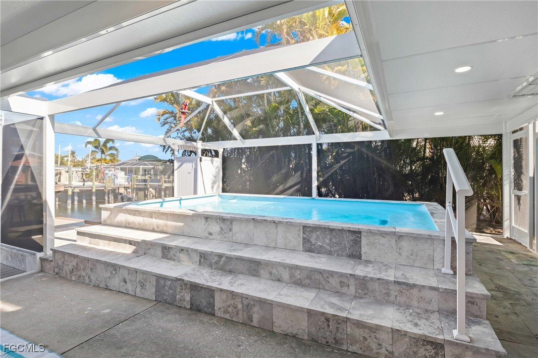 2556 Cay Cove Matlacha, FL 33993 - Photo 30 of 44