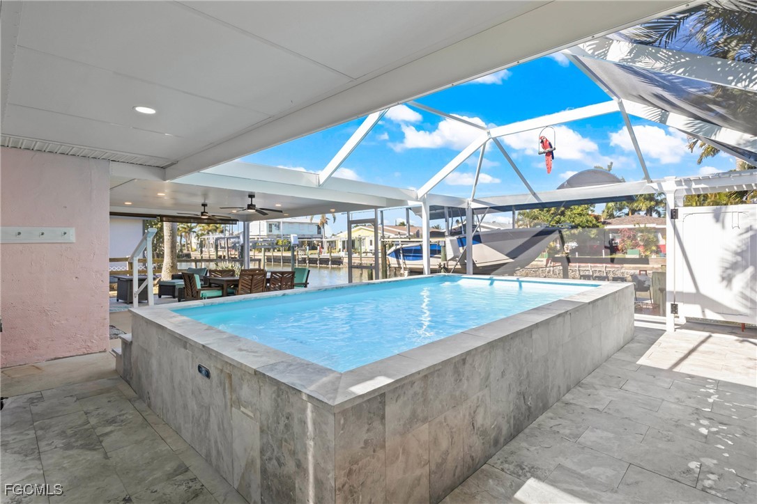 2556 Cay Cove Matlacha, FL 33993 - Photo 32 of 44