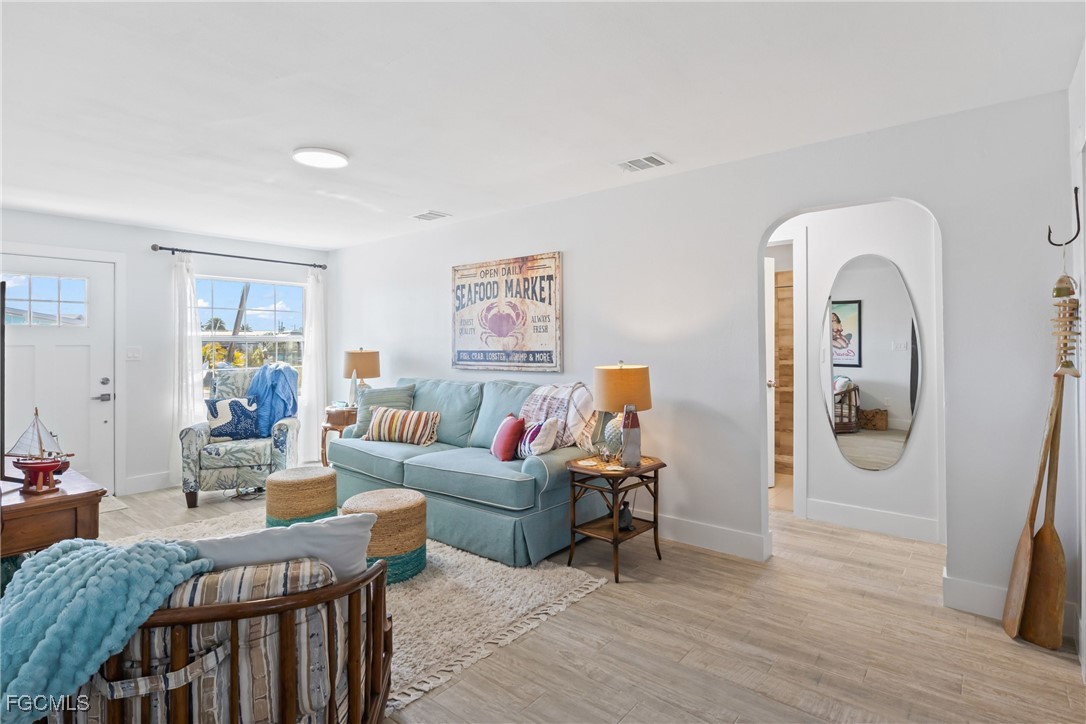 2556 Cay Cove Matlacha, FL 33993 - Photo 8 of 44