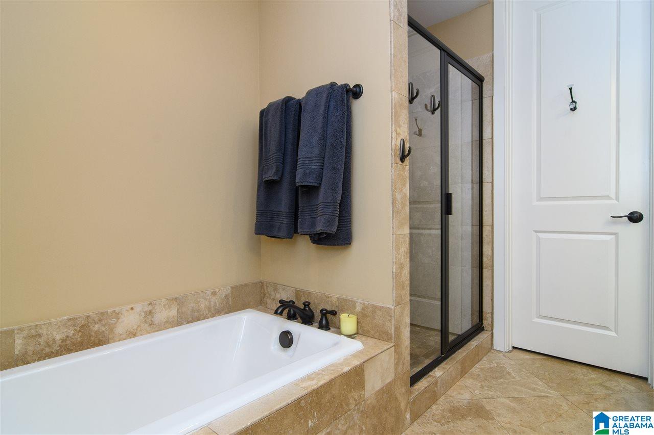 2093 Lancaster Road, Unit 2093 Birmingham, AL 35209 - Photo 23 of 39