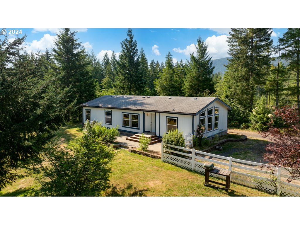 61 Meadow Crest Road Carson, WA 98610 - Photo 4 of 40 Gallery Image 4