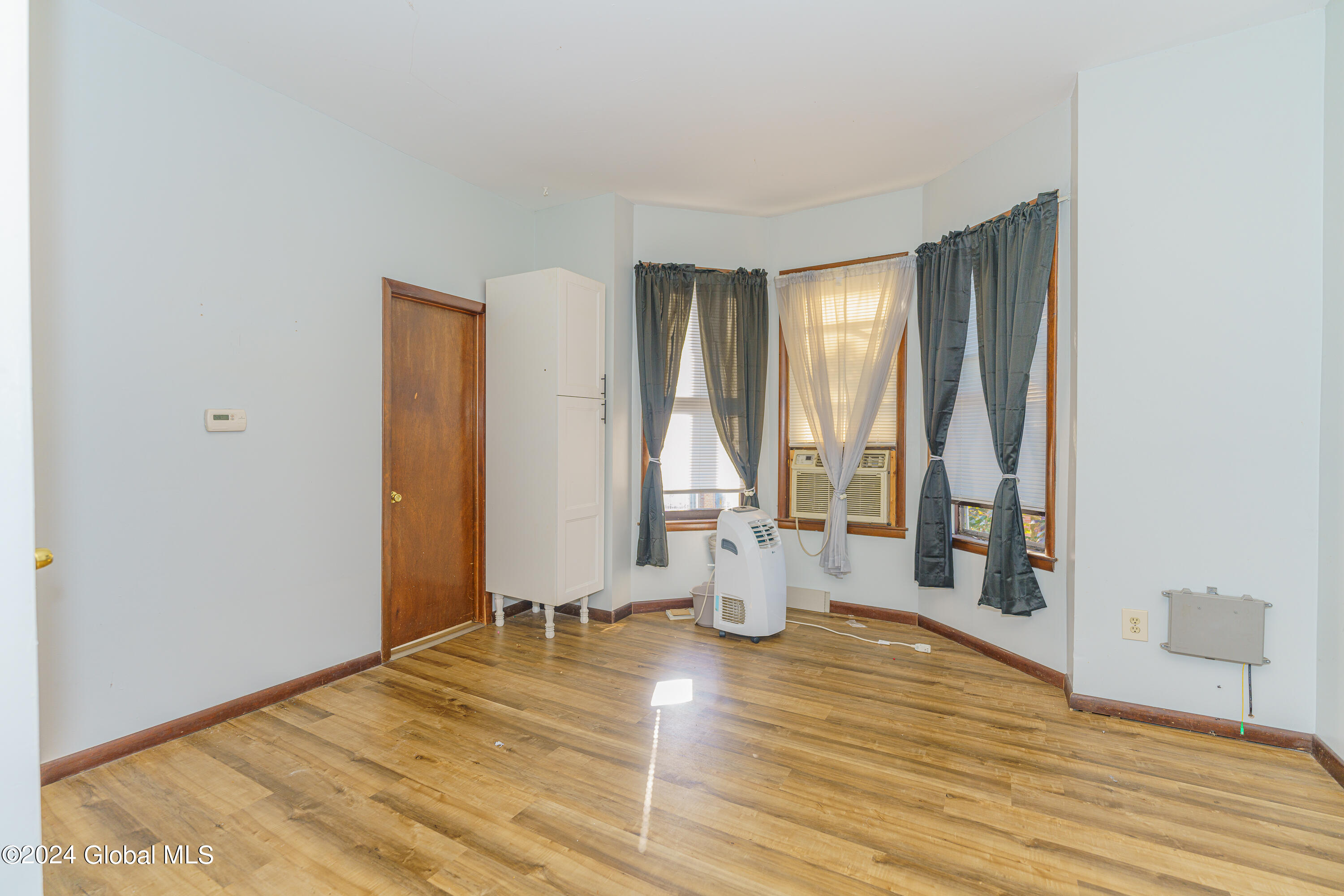 151 Front Street Schenectady, NY 12305 - Photo 19 of 55 1 Apt Up 21