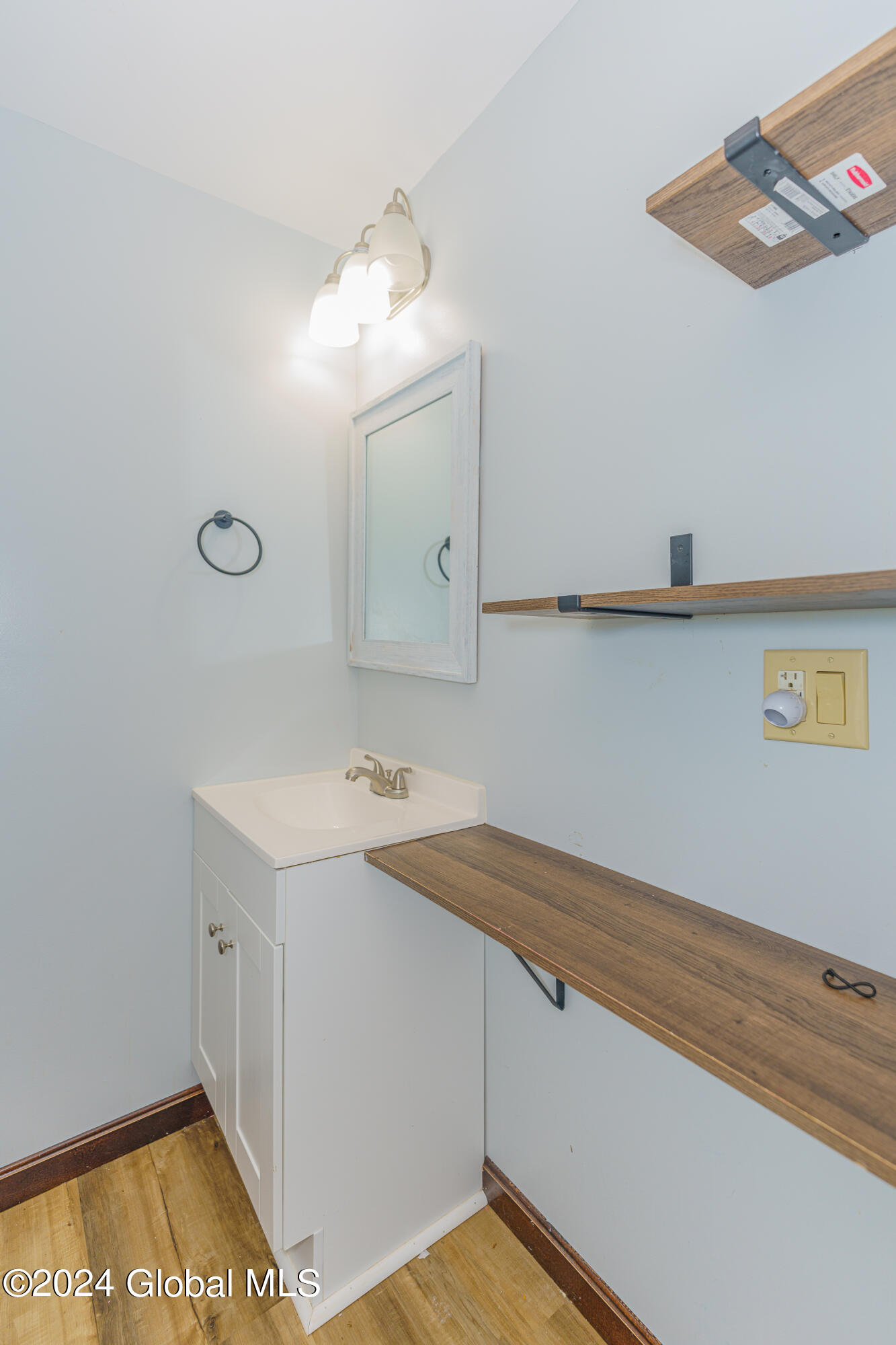 151 Front Street Schenectady, NY 12305 - Photo 24 of 55 1 Apt Up 16