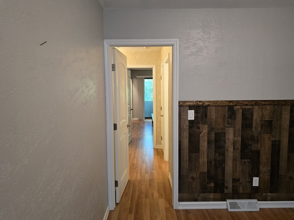 555 Russell Road, Unit J65 Westfield, MA 01085 - Photo 16 of 20