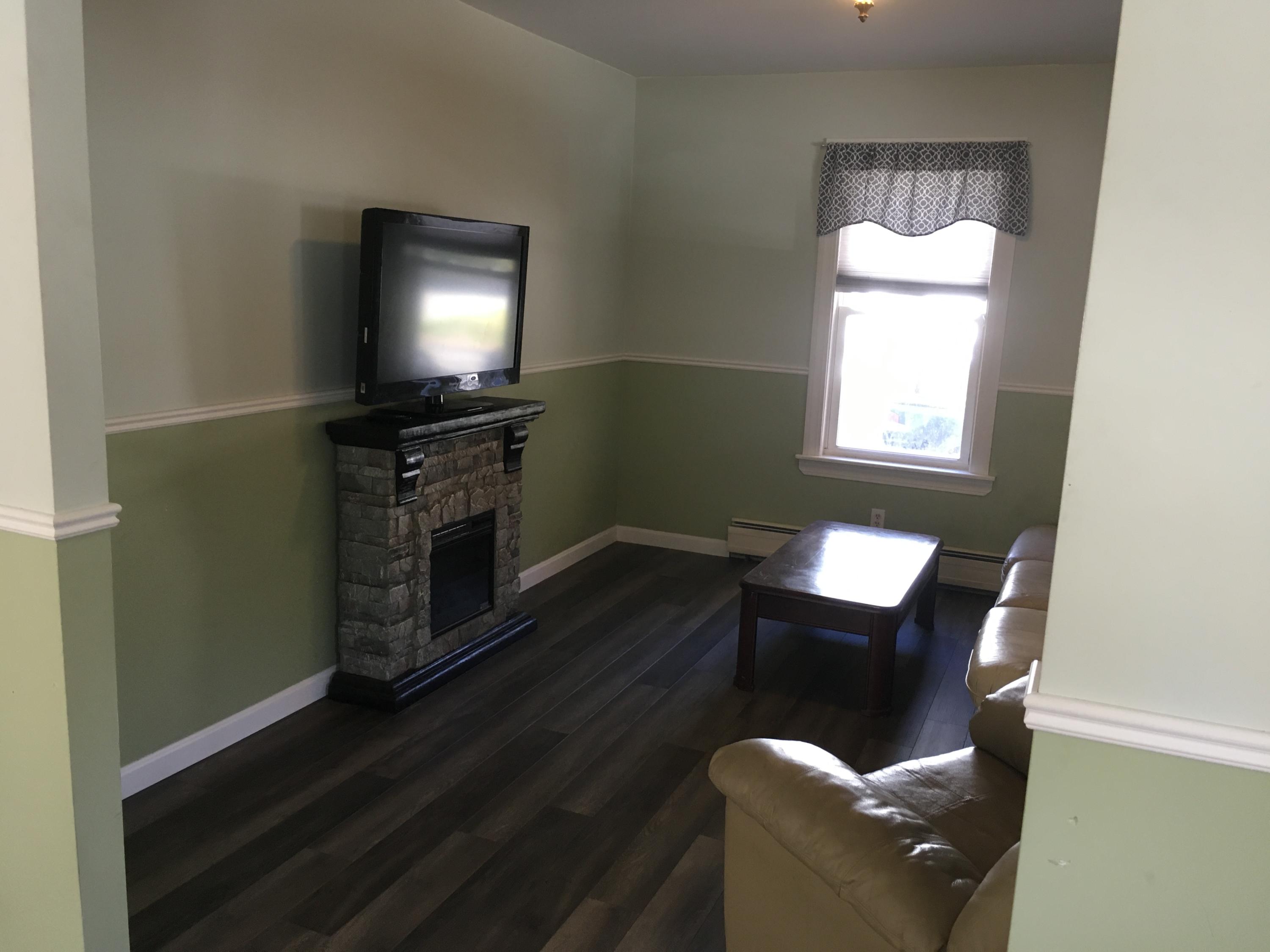 38 Sherburne Street Springvale, ME 04083 - Photo 7 of 18 IMG_5289