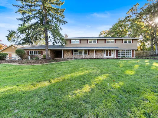 $549,500 | 210 West Oak Lane, Winthrop Harbor, IL 60096