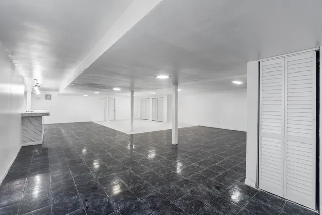 $549,500 | 210 West Oak Lane, Winthrop Harbor, IL 60096