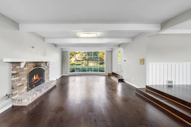 $549,500 | 210 West Oak Lane, Winthrop Harbor, IL 60096