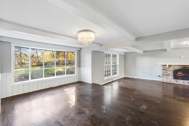 $549,500 | 210 West Oak Lane, Winthrop Harbor, IL 60096