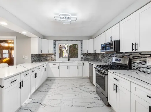 $549,500 | 210 West Oak Lane, Winthrop Harbor, IL 60096