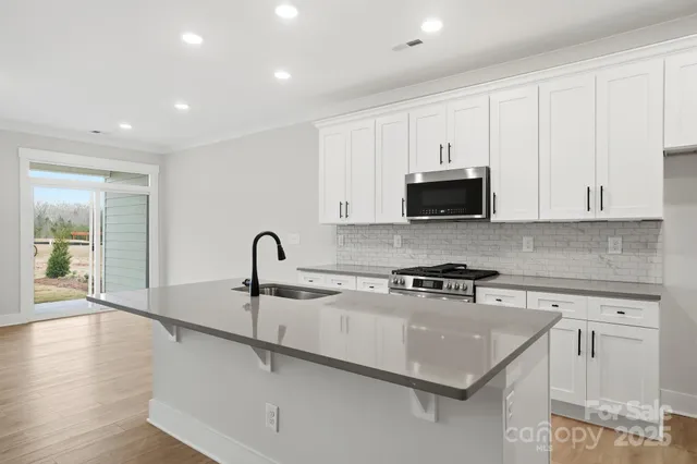 $425,500 | 410 Limelight Road, Waxhaw, NC 28173