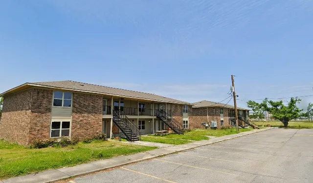 $585 | 16932 West Main Street, Cut Off, LA 70345