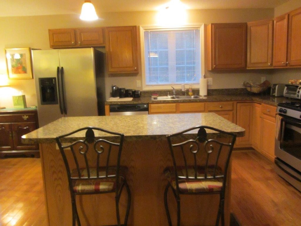 1161 Mammoth Road Pelham, NH 03076 - Photo 4 of 14