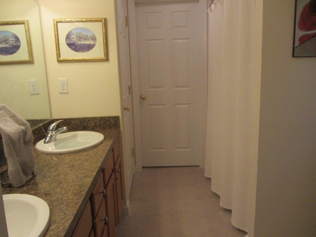 1161 Mammoth Road Pelham, NH 03076 - Photo 9 of 14