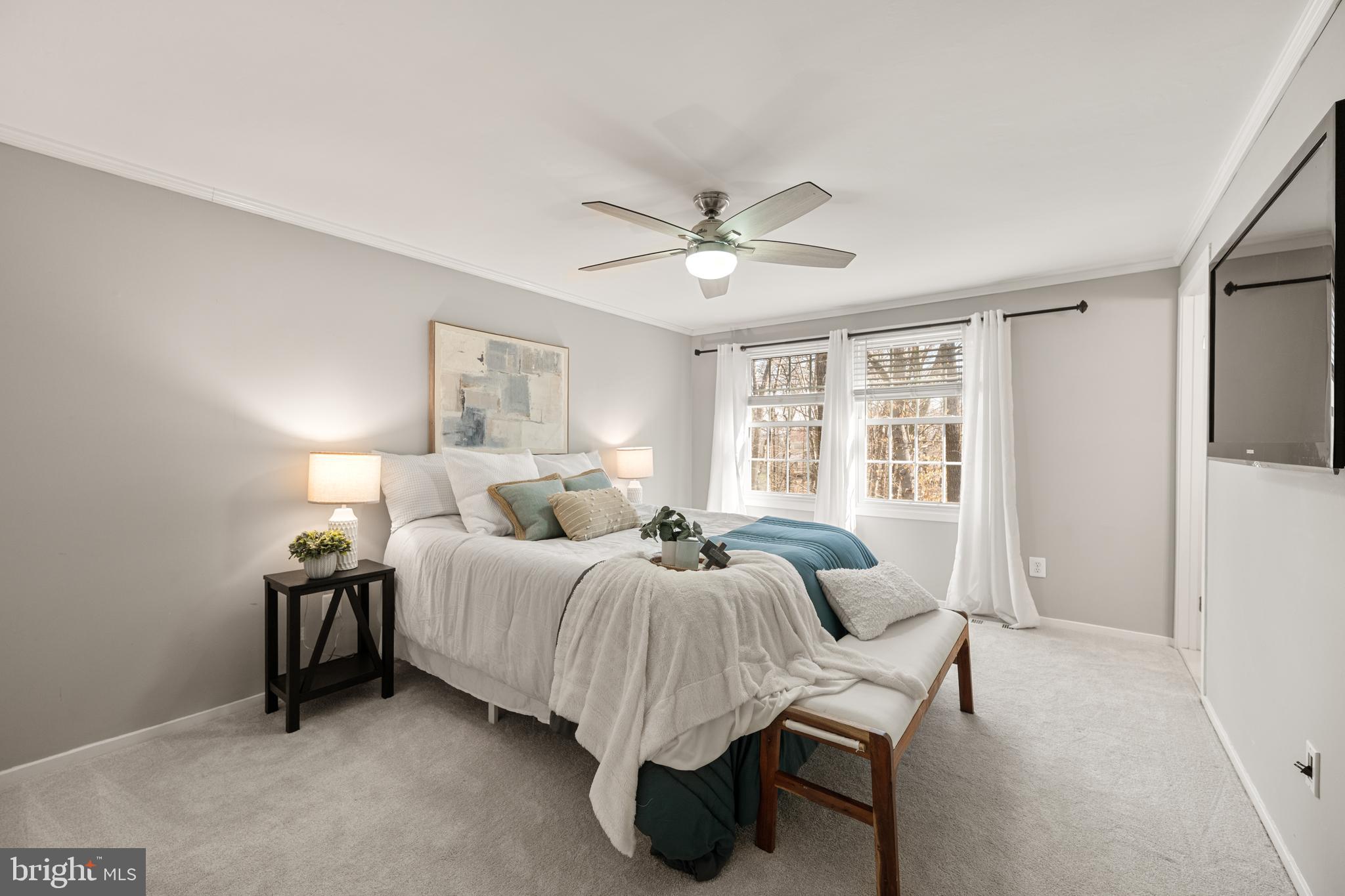 8411 Chillum Court Springfield, VA 22153 - Photo 19 of 44 Primary Bedroom Suite