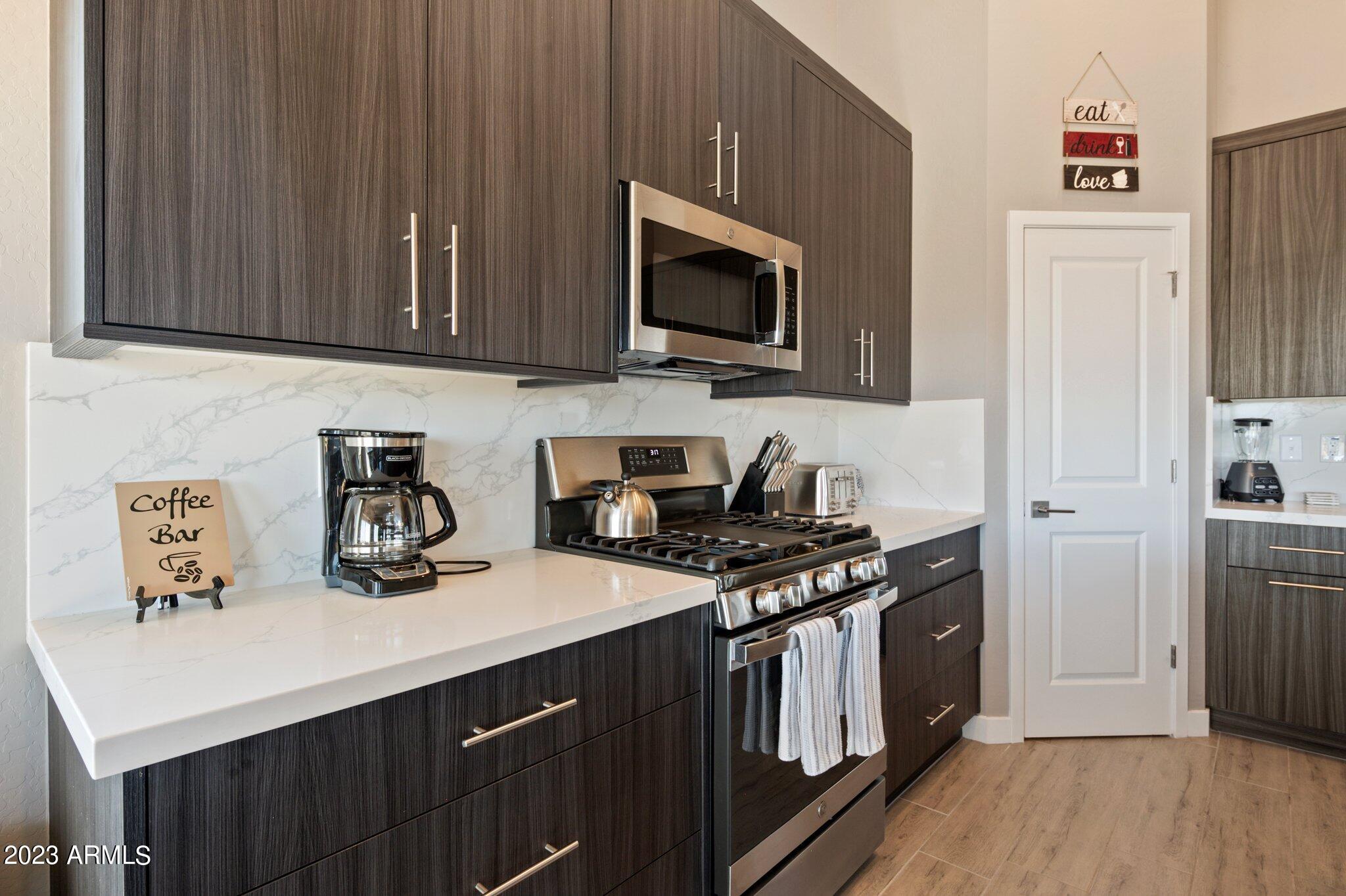 17223 East Las Piedras Way Rio Verde, AZ 85263 - Photo 11 of 35 Kitchen
