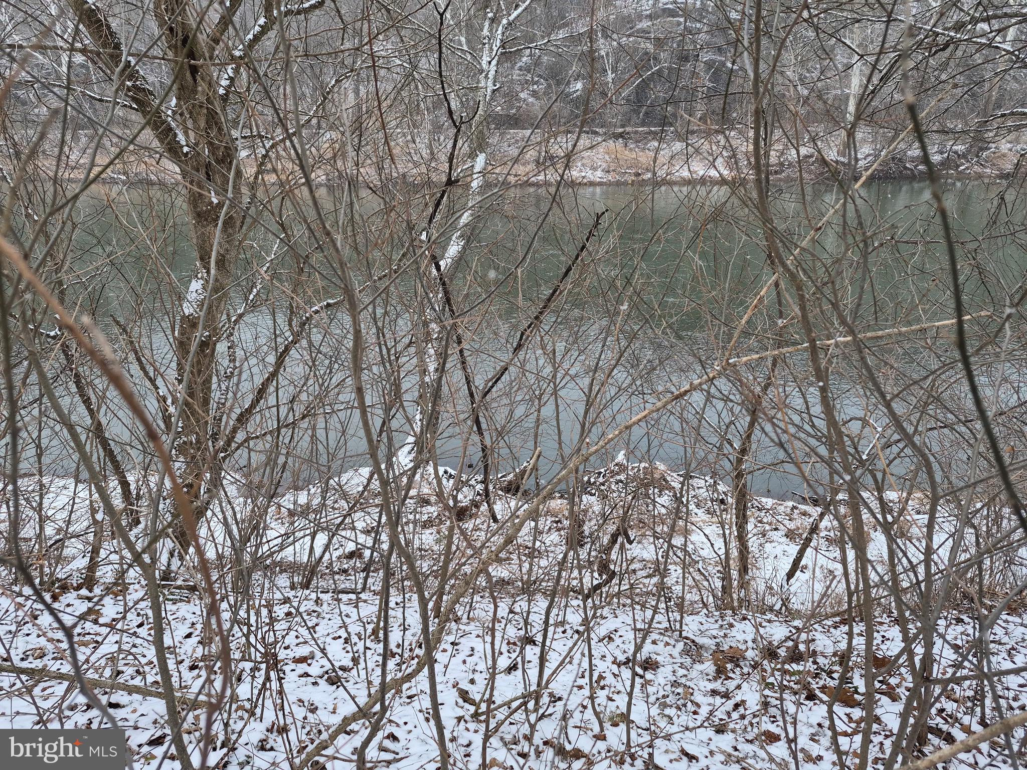 Low Line Road Great Cacapon, WV 25422 - Photo 6 of 12 River Front