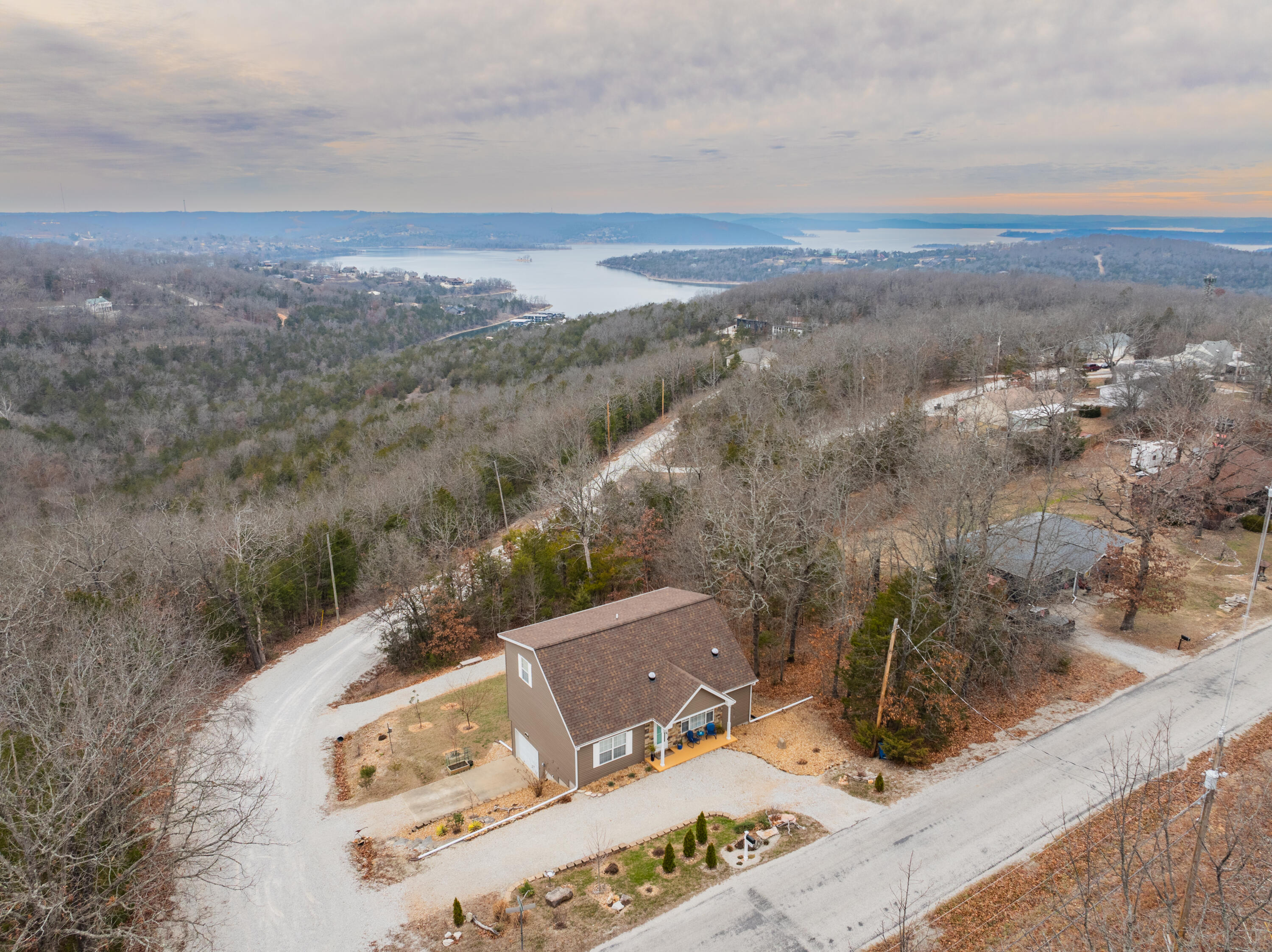 116 Willard Drive Ridgedale, MO 65739 - Photo 1 of 1 DJI_20250109121805_0092_D