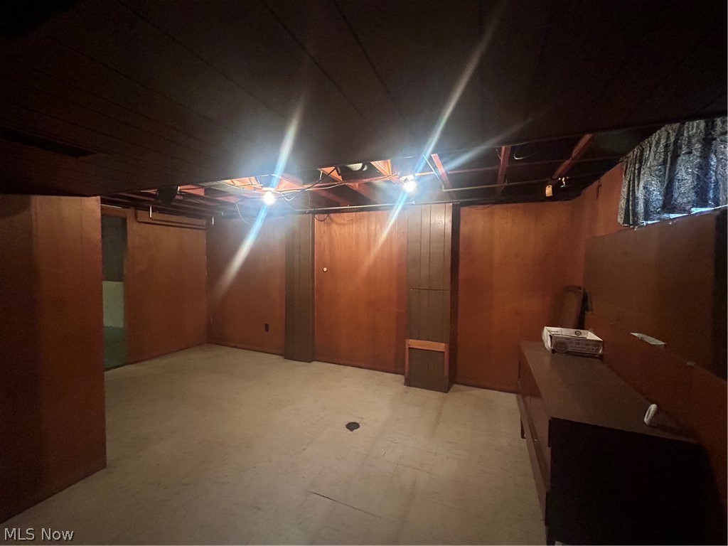 501 Edison Street Struthers, OH 44471 - Photo 22 of 23 A second room in basement.