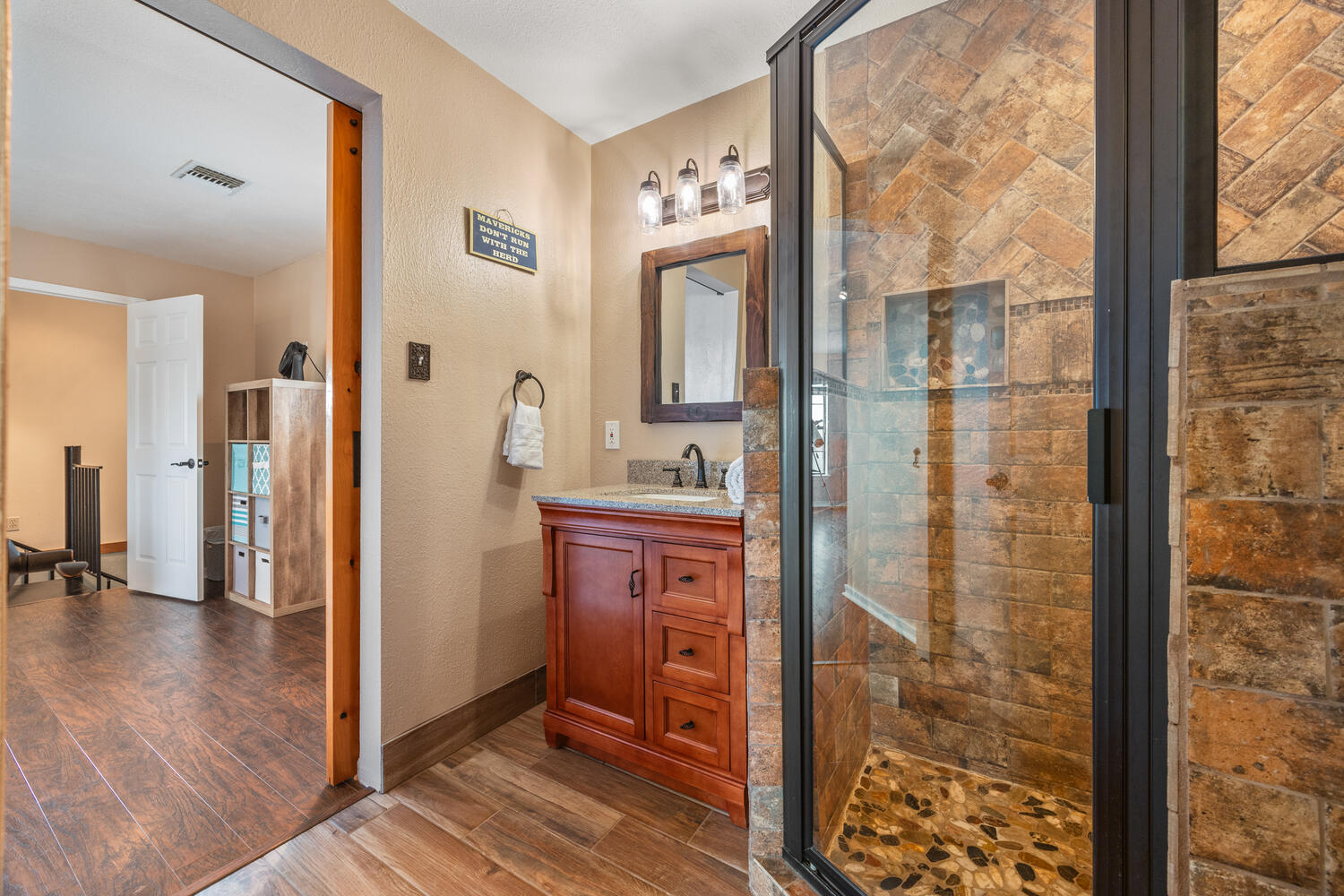 3487 Rust Spring Branch, TX 78070 - Photo 20 of 40 Jack & Jill bath with a walk-in shower connects the two rooms.