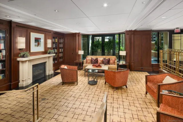 $925,000 | 500 West Harbor Drive, Unit 915, San Diego, CA 92101