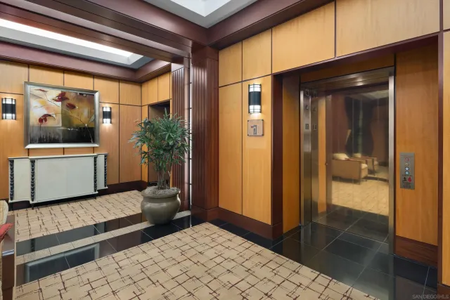 $925,000 | 500 West Harbor Drive, Unit 915, San Diego, CA 92101