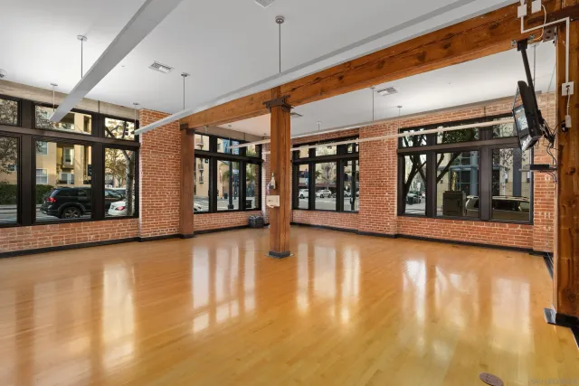 $925,000 | 500 West Harbor Drive, Unit 915, San Diego, CA 92101