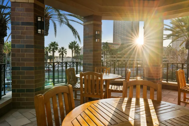 $925,000 | 500 West Harbor Drive, Unit 915, San Diego, CA 92101