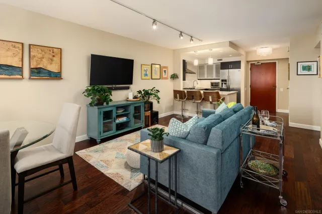 $925,000 | 500 West Harbor Drive, Unit 915, San Diego, CA 92101