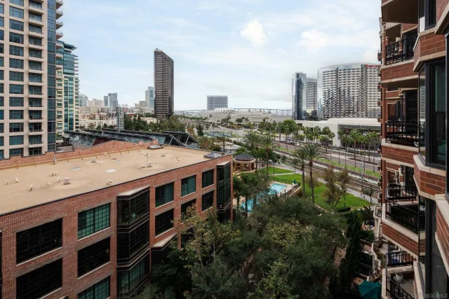 $925,000 | 500 West Harbor Drive, Unit 915, San Diego, CA 92101