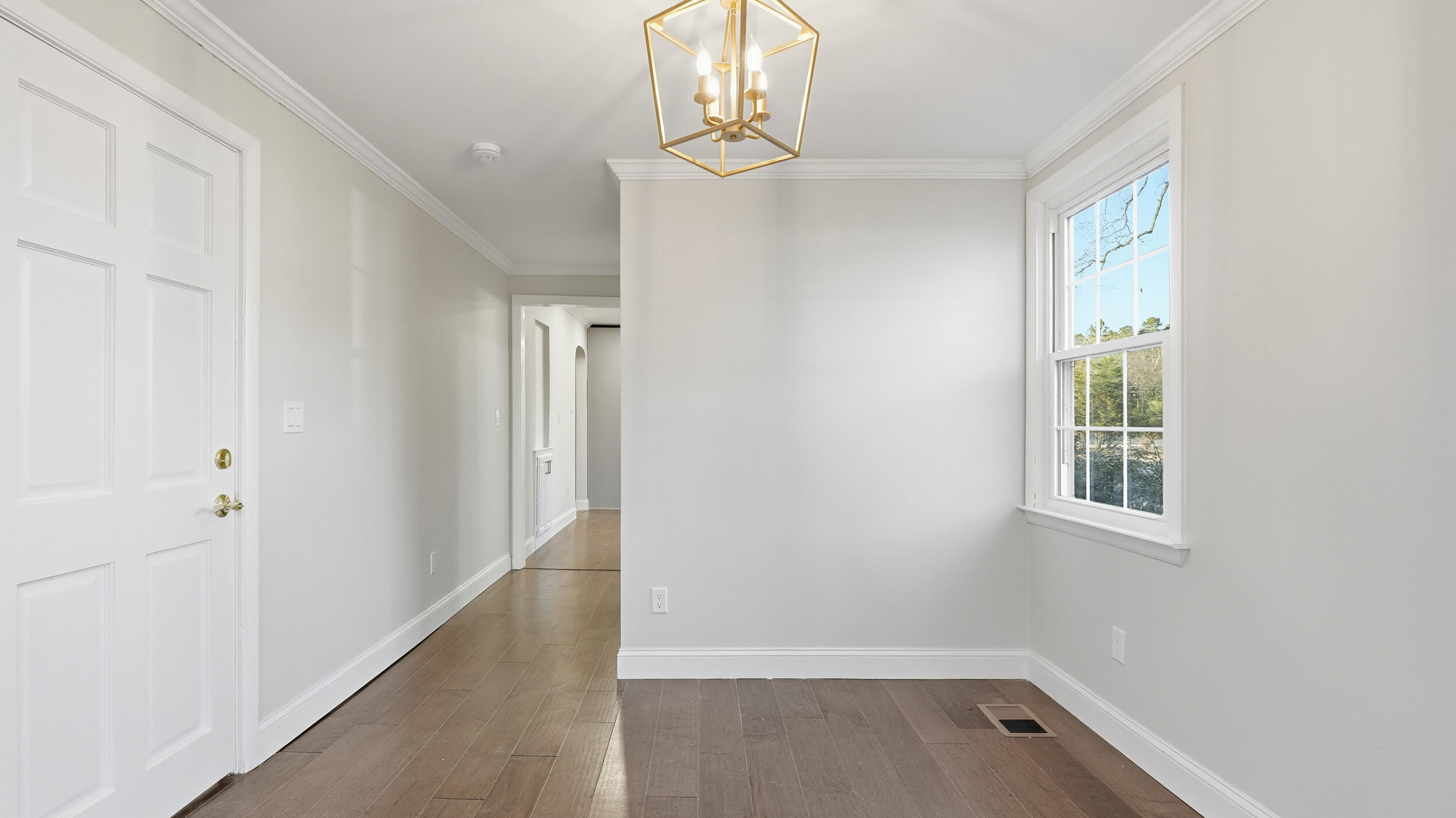 928 Ridgeway Avenue Signal Mountain, TN 37377 - Photo 17 of 41 13_928 ridgeway ave-13