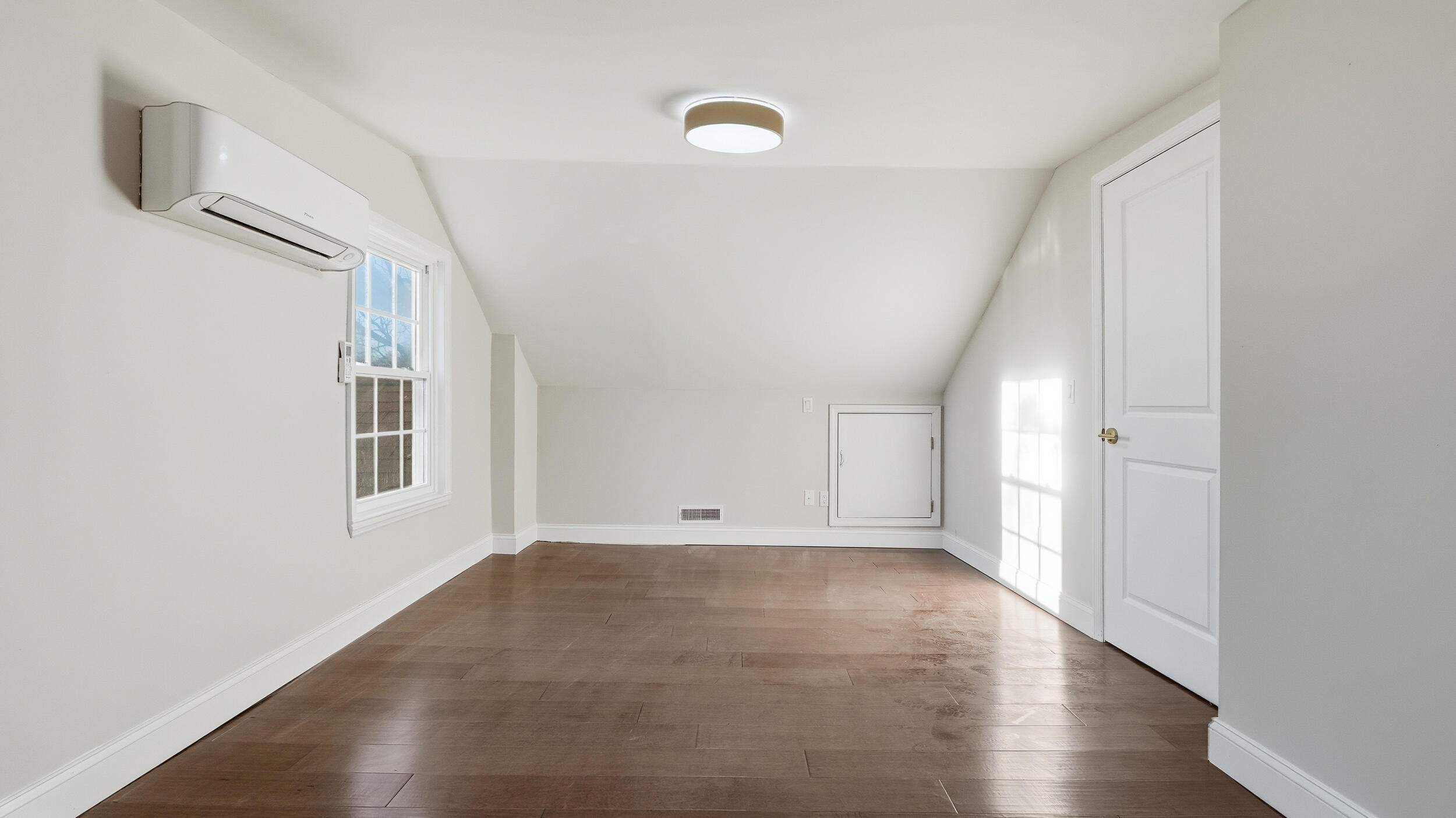 928 Ridgeway Avenue Signal Mountain, TN 37377 - Photo 23 of 41 22_928 ridgeway ave-22