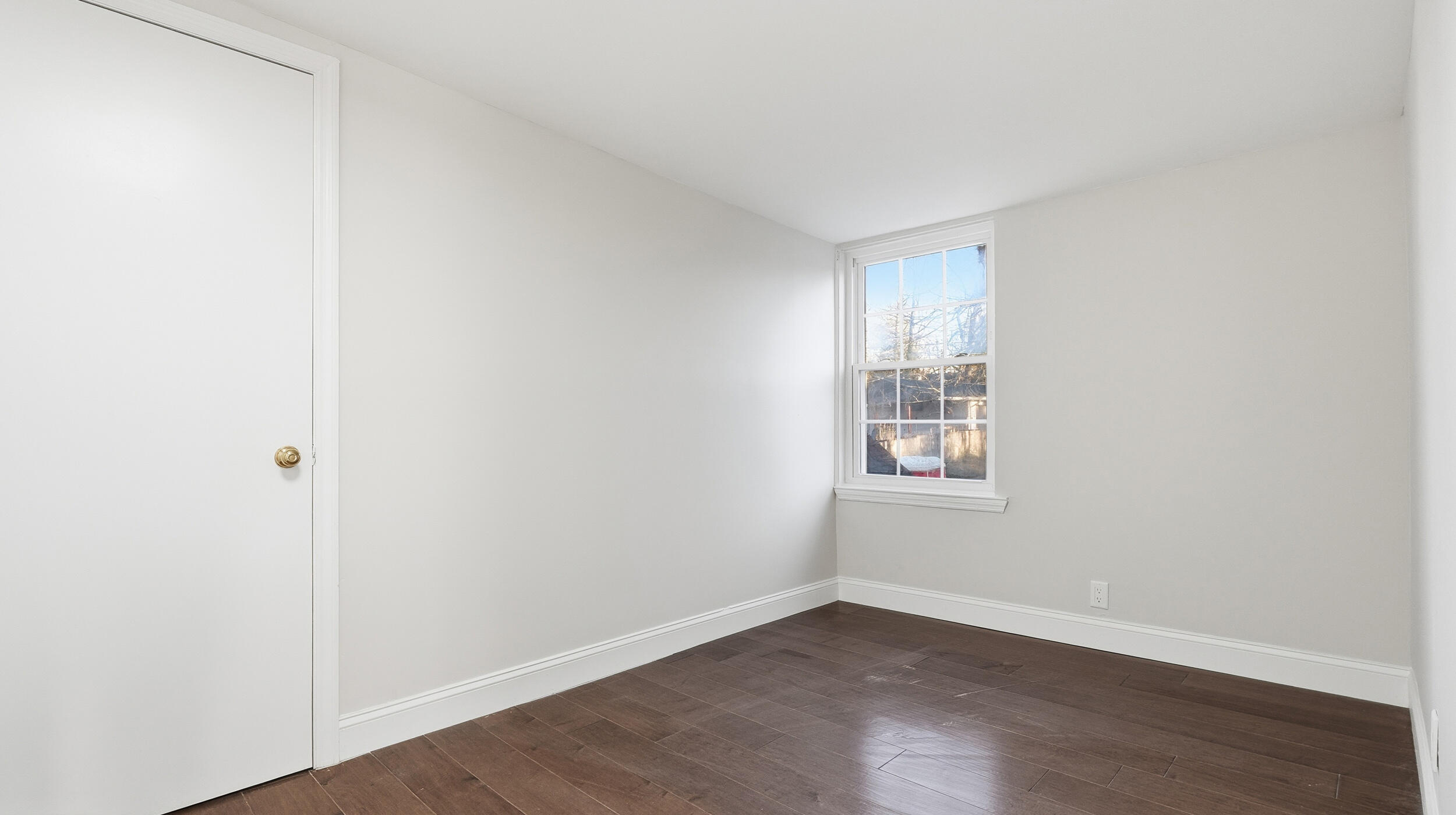 928 Ridgeway Avenue Signal Mountain, TN 37377 - Photo 26 of 41 25_928 ridgeway ave-25