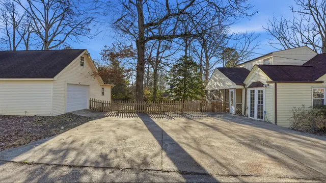 $514,900 | 928 Ridgeway Avenue, Signal Mountain, TN 37377