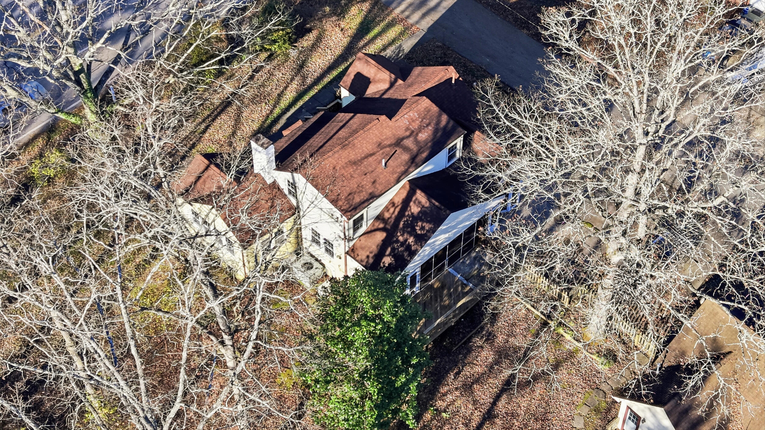 928 Ridgeway Avenue Signal Mountain, TN 37377 - Photo 35 of 41 36_928 ridgeway ave-36