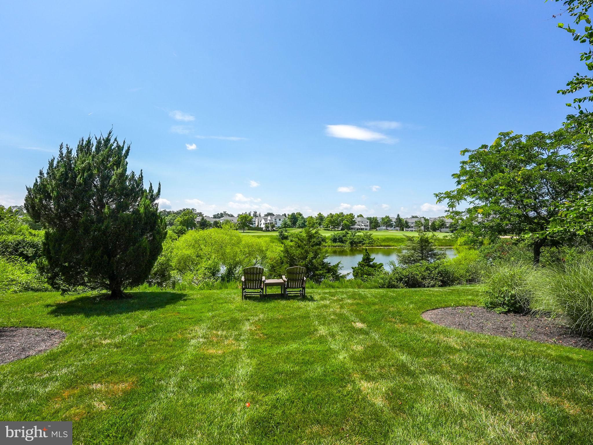 43152 Valiant Drive Chantilly, VA 20152 - Photo 5 of 44 a view of an outdoor space and yard