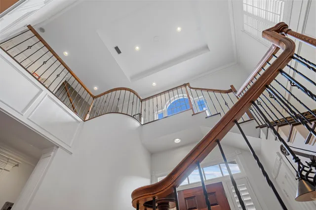 $888,000 | 1211 Nantucket Drive, Unit C, Houston, TX 77057