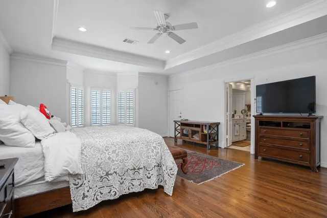 $888,000 | 1211 Nantucket Drive, Unit C, Houston, TX 77057