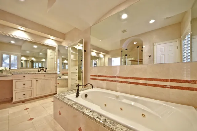 $888,000 | 1211 Nantucket Drive, Unit C, Houston, TX 77057