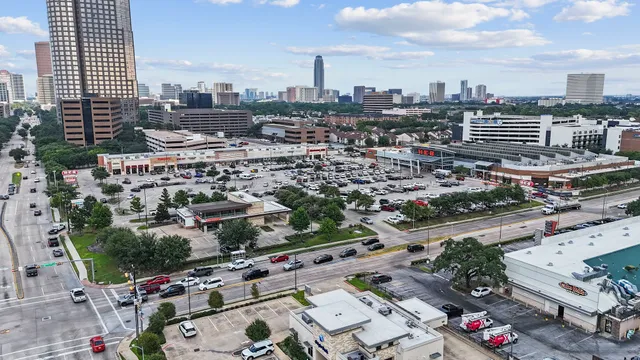 $888,000 | 1211 Nantucket Drive, Unit C, Houston, TX 77057